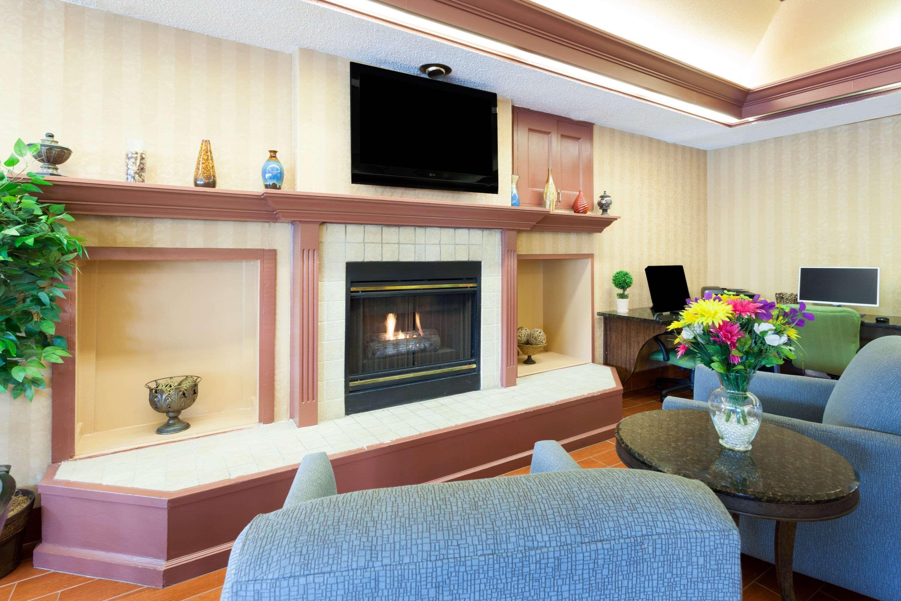Hawthorn Suites By Wyndham Dearborn/Detroit Zewnętrze zdjęcie